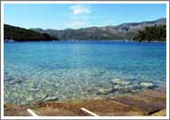 La spiaggia Žrnovska Banja