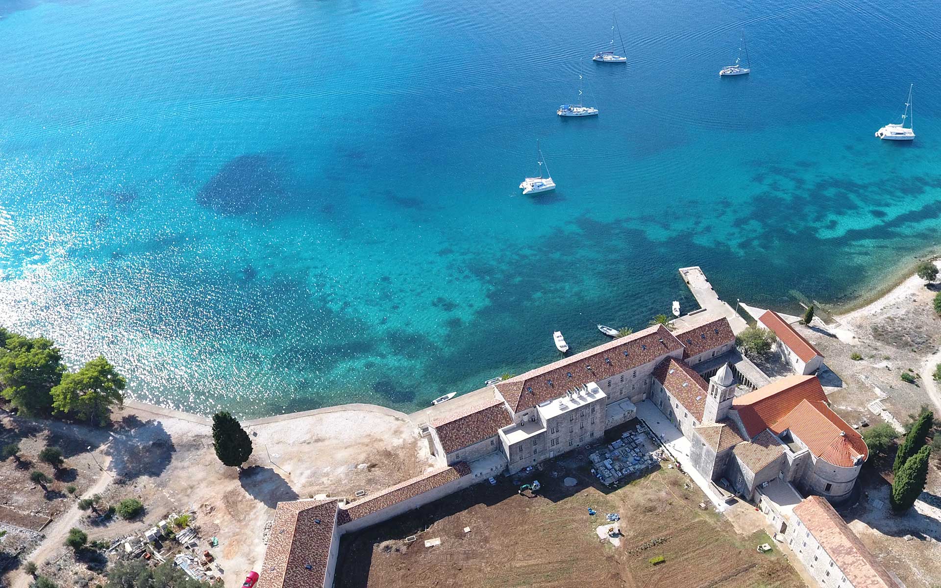 Korčula spiagge - Isola Badija - Monastero