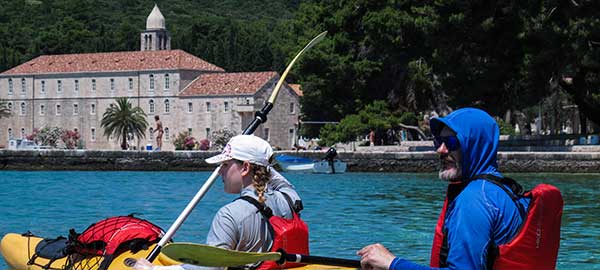 Escursioni in kayak organizzate a Korčula - Agenzie turistiche